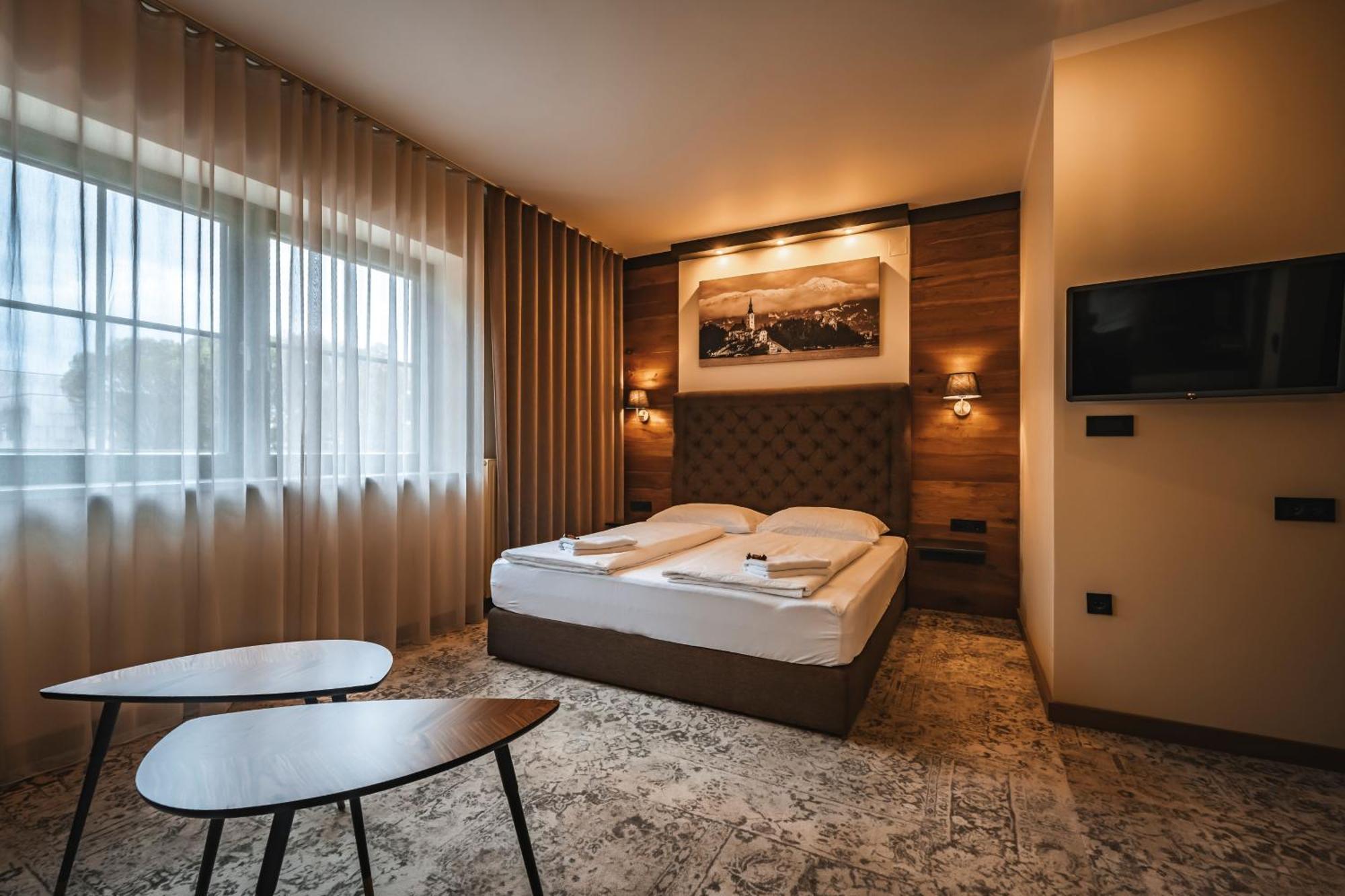 Guest House Ejga Єсеніце Екстер'єр фото