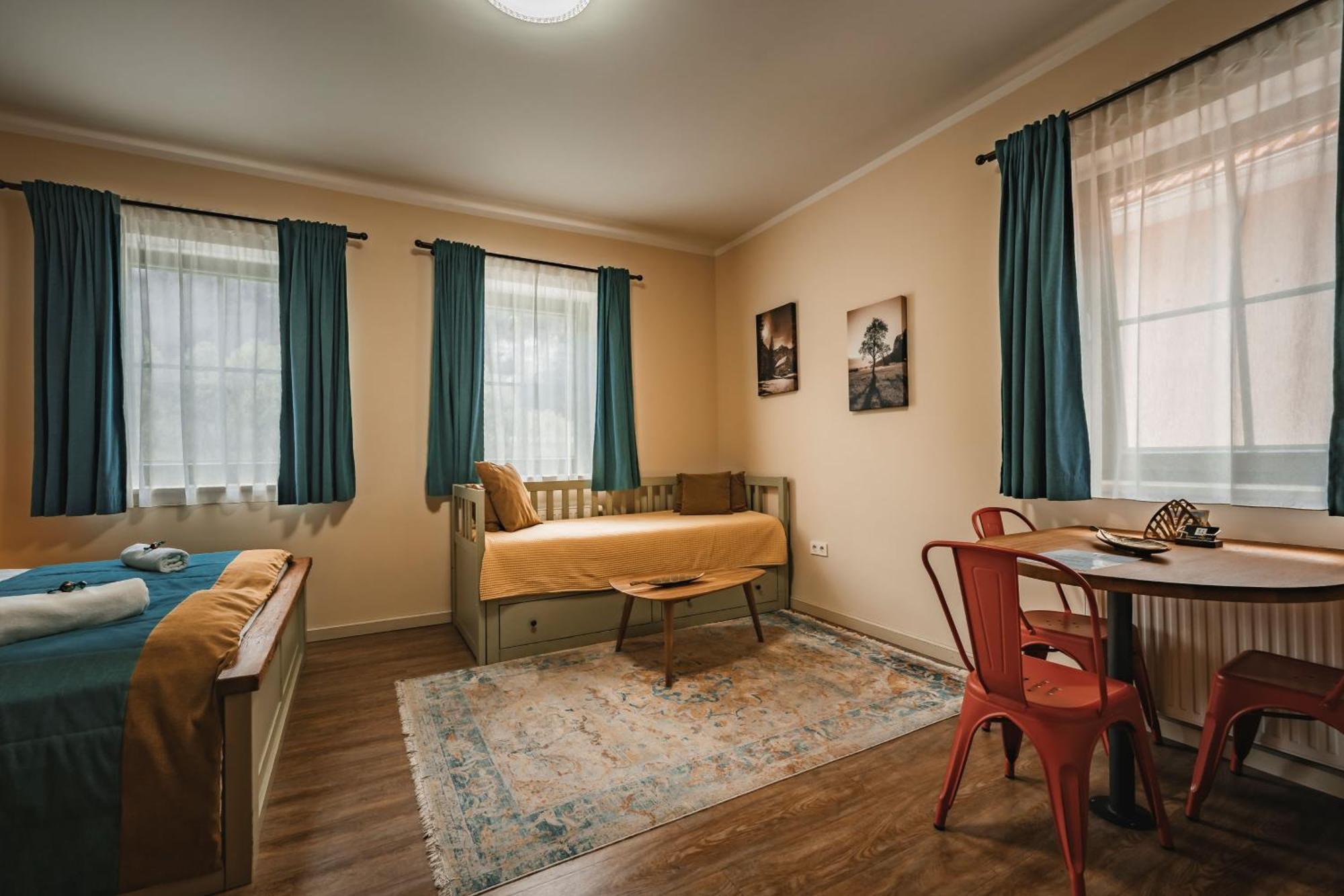 Guest House Ejga Єсеніце Екстер'єр фото